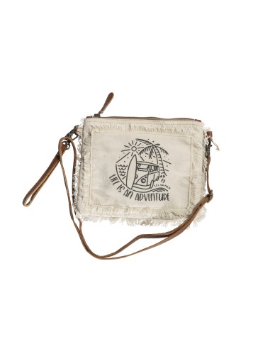 Grande pochette beige,patch "LIFE IS AN ADVENTURE",bords frangés,anse longue cui